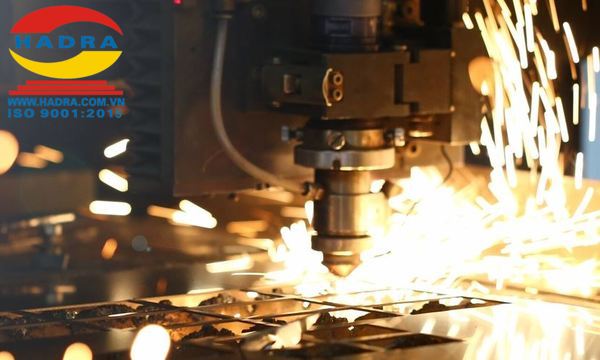  Có nên ứng dụng máy cắt Laser kim loại trong chế tạo linh kiện điện tử không?